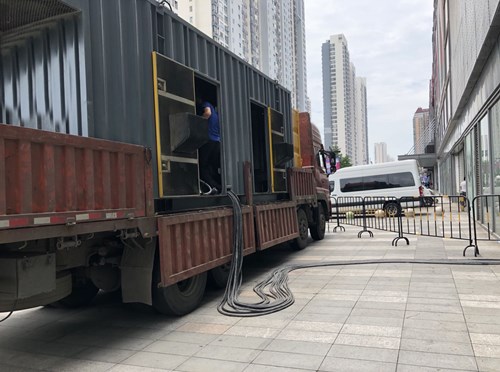城区低温环境下，柴油发电机组电池充满电的具体时间受哪些因素影响？