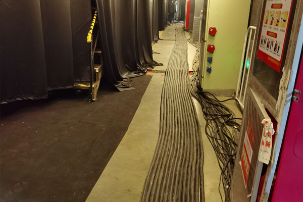 城区柴油发电机组的输出电压可以调节到哪些范围？